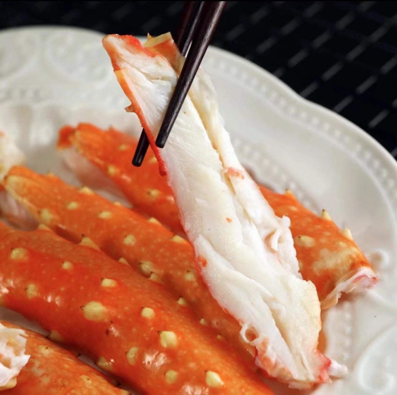 Super Colossal Red King Crab Legs - Image 2