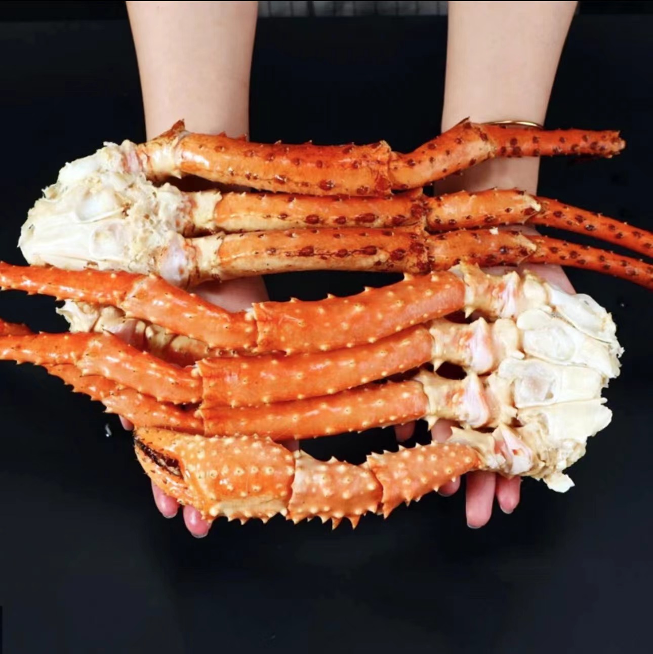 Super Colossal Red King Crab Legs - Image 5